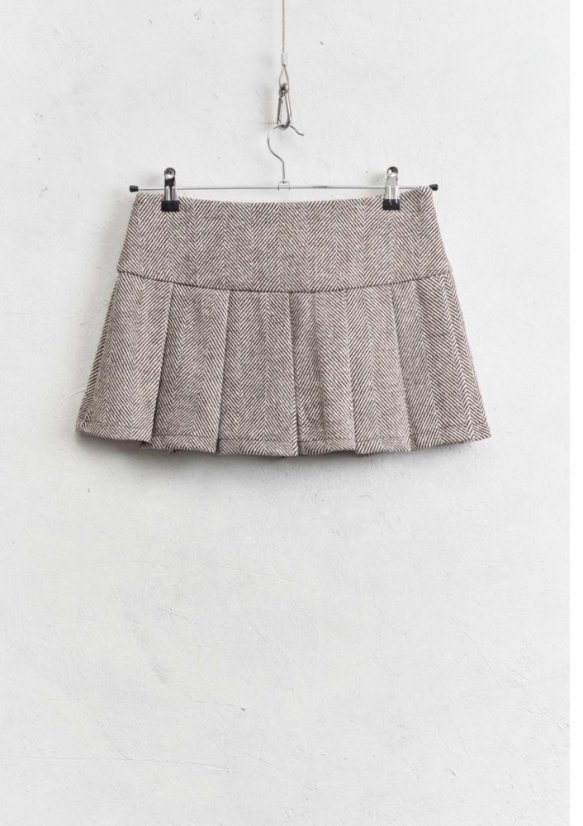 Hnedá skladaná mini sukňa s prúžkovaným vzorom rybej kosti Marrone, taliansky elegantný štýl.