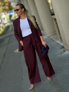 Burgundy dámske nohavice Mercy s vysokým pásom, širokým strihom a prednými skladmi