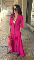 Fuksiové elegantné sako Imperial s krátkym rukávom a ženským strihom