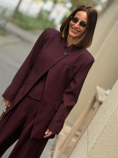Dámske burgundy sako Milano s predĺženým strihom a elegantným hladkým prevedením