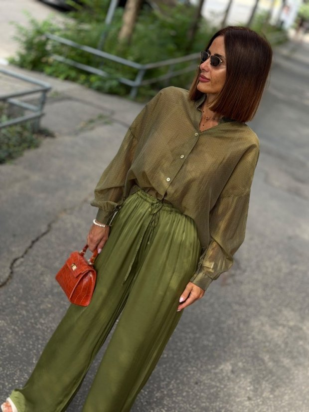 Dámske olivovozelené saténové nohavice Satin Olive s voľným palazzo strihom