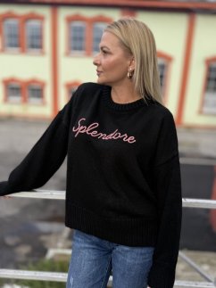 čierny oversize sveter s nápisom a dlhým rukávom čierny oversize sveter s nápisom a dlhým rukávom