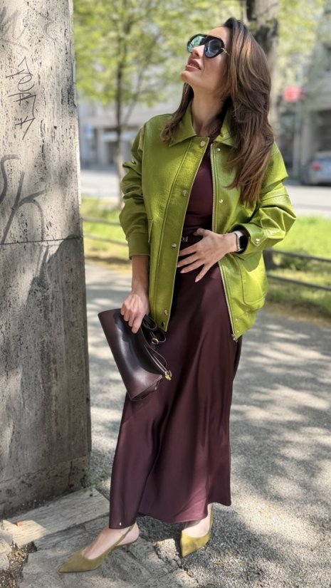 Pistáciová bomber bunda z koženkového materiálu s moderným voľným strihom